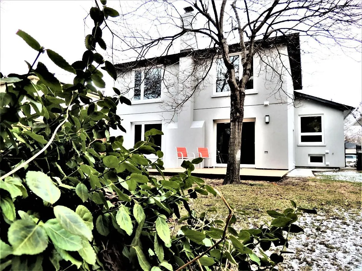 Iresidence In Toronto - Fantastic Vacation Home With Breakfast בית נופש