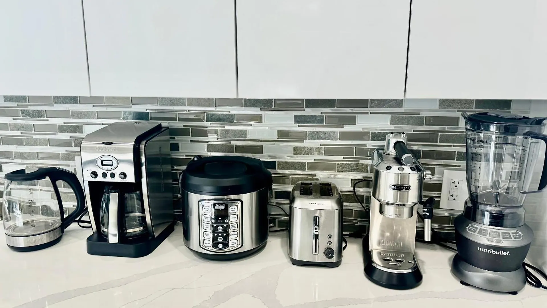 Iresidence In Toronto - Fantastic Vacation Home With Breakfast 0*,  Canada